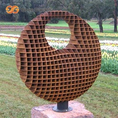 Tashqi makon dekorasi moslashtirilgan o'lchamdagi oyna doirasi dizayni Rusty metall haykal Corten Steel Garden Art