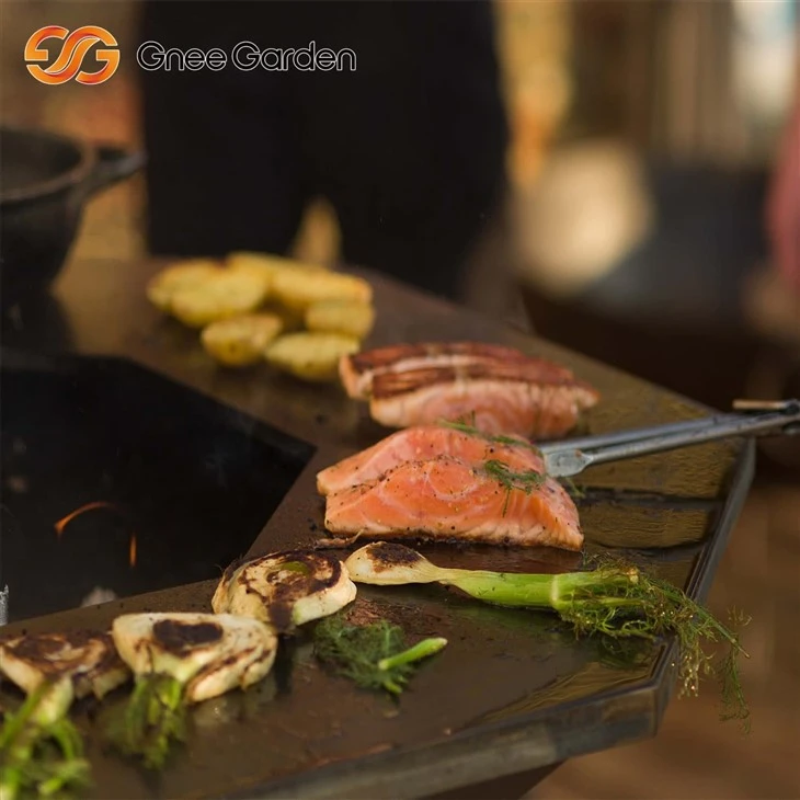 Minimalist Hexagonal Black Grill for Alfresco Cooking